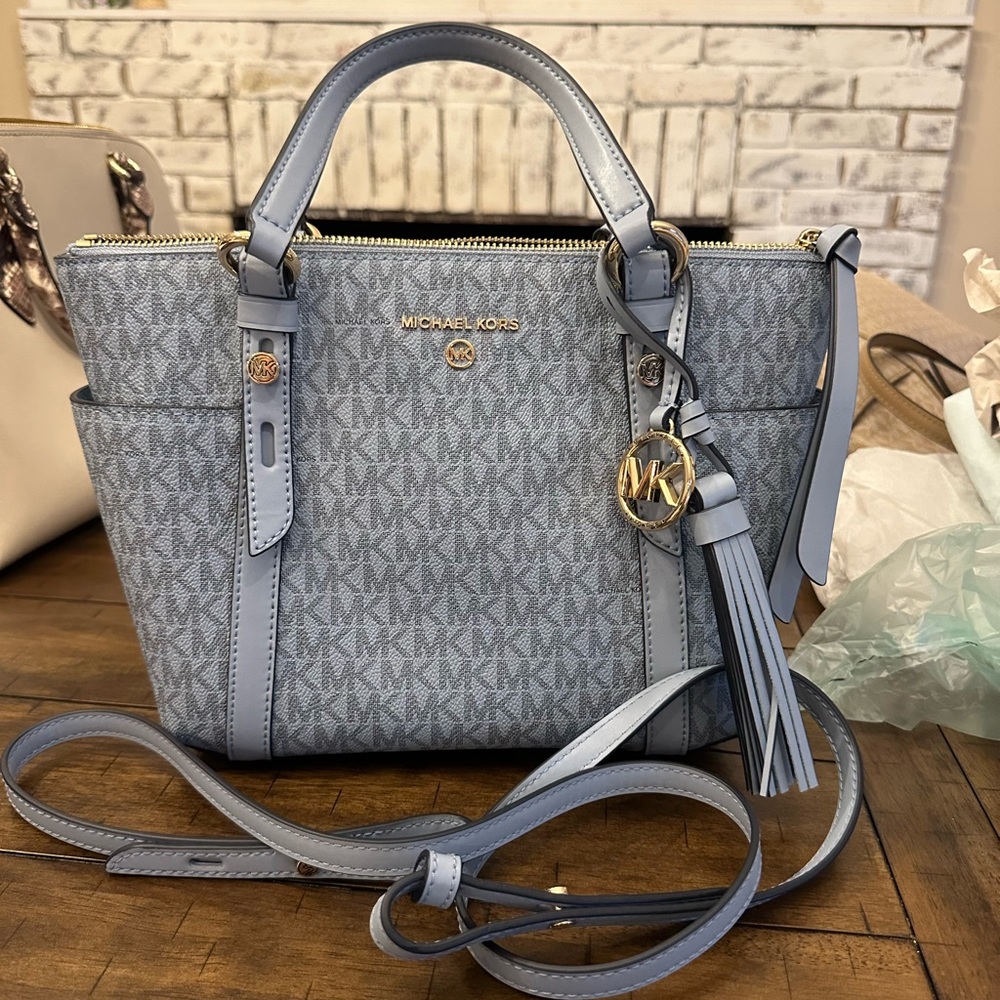 Michael Kors Blue Bag **** SOLD****